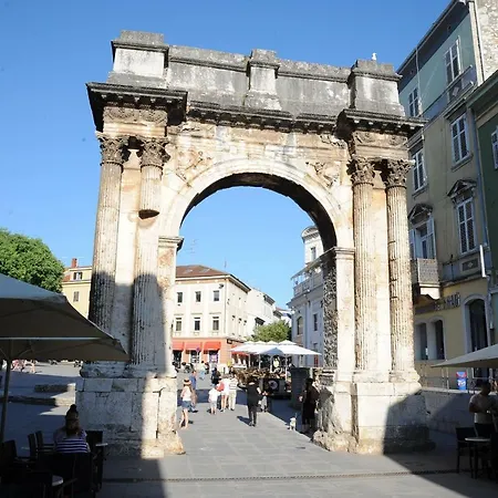 Διαμέρισμα Marija Πούλα